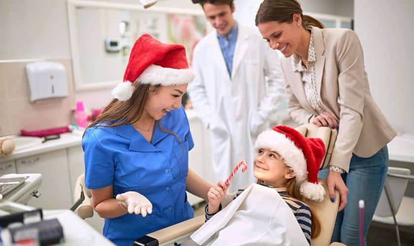 How to Keep Your Teeth Merry and Bright This Christmas