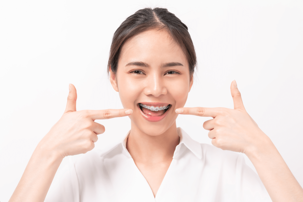 A Guide to Foods You Can and Can Not Eat with Braces