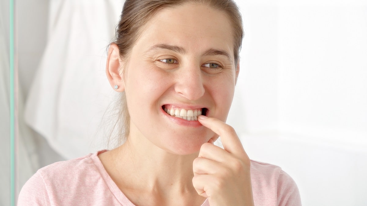 retainer hygiene and gum health tips by orthodontist in jericho