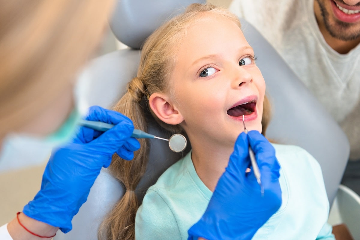 Early orthodontic treatment kids guide by orthodontist near merrick