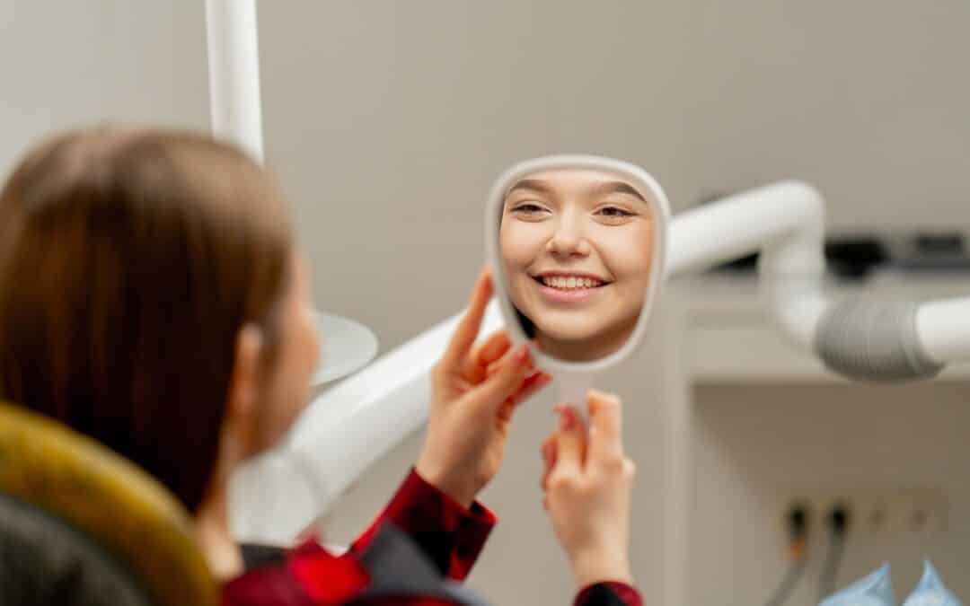 Does Invisalign Change Face Shape the Same Way as Braces?