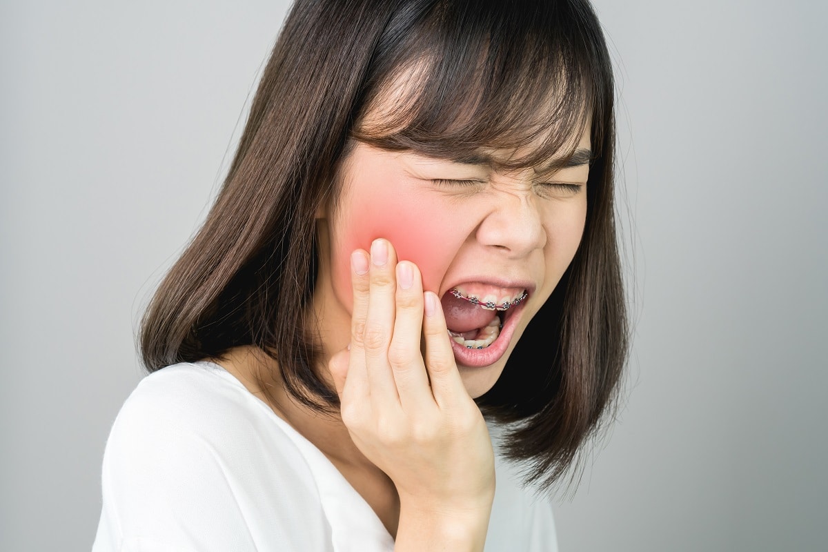 Swallowed retainer wire or braces wire